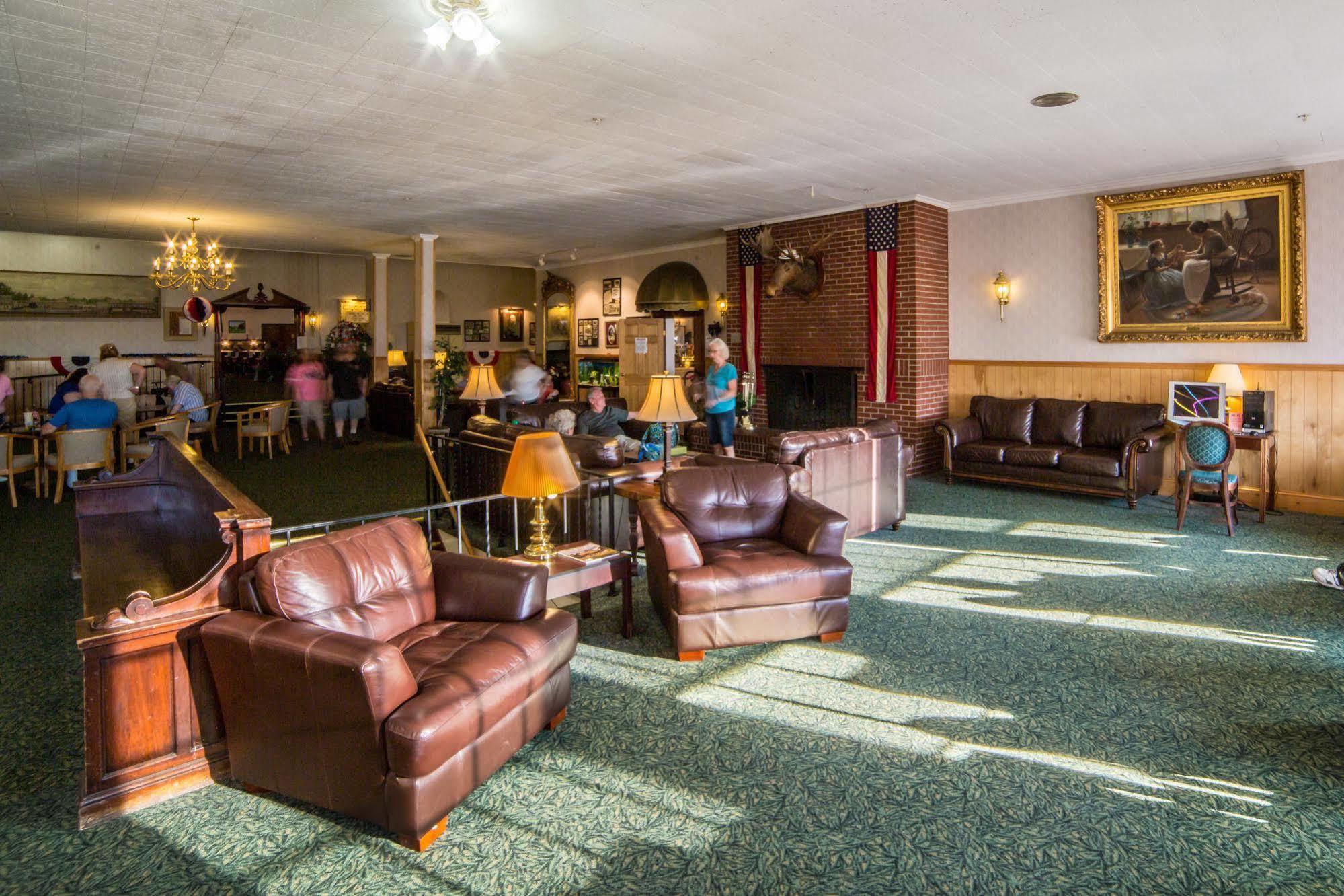 The Lodge At Poland Spring Resort Екстериор снимка
