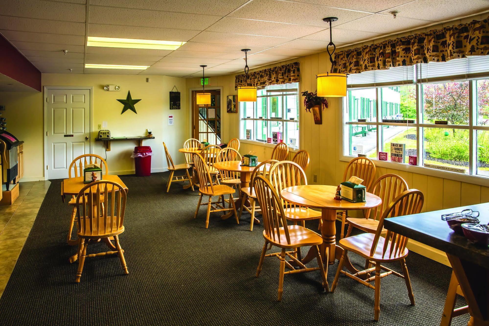 The Lodge At Poland Spring Resort Екстериор снимка